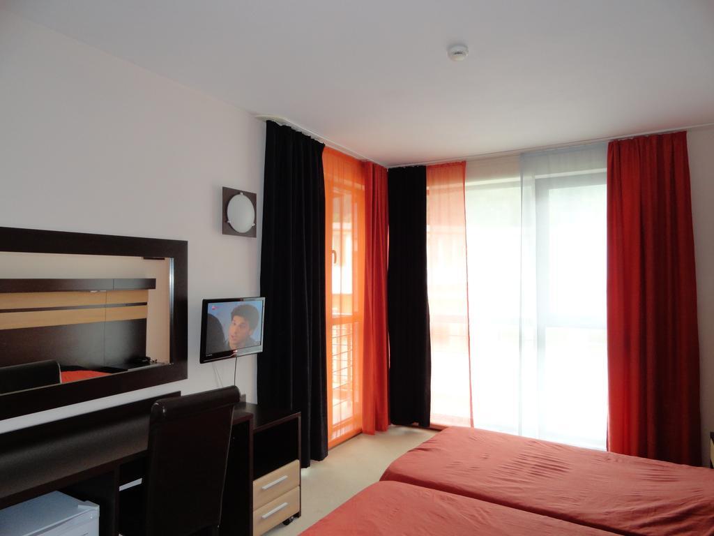 Hotel Byalo More バニテ 部屋 写真