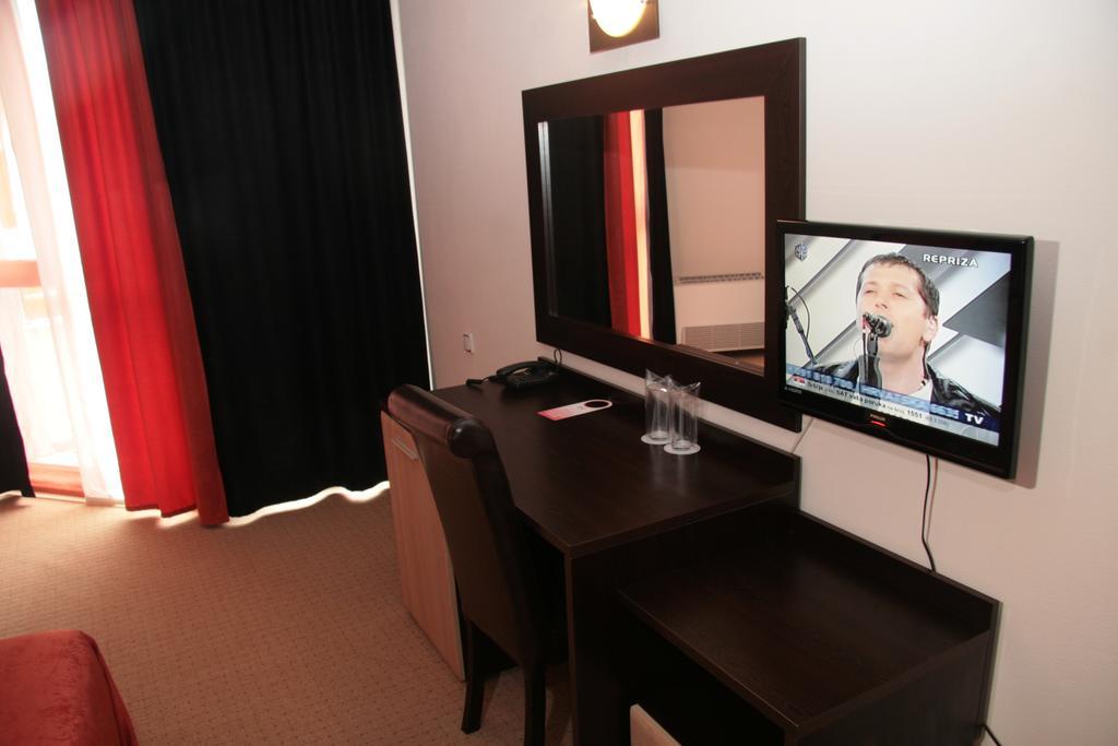 Hotel Byalo More バニテ 部屋 写真