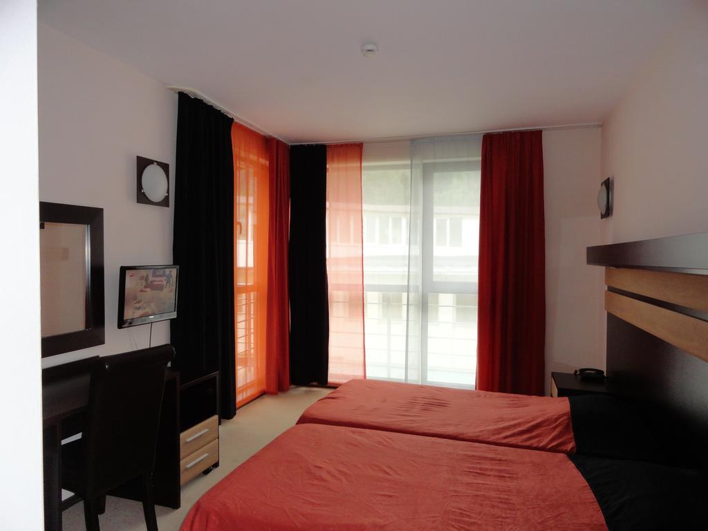 Hotel Byalo More バニテ 部屋 写真